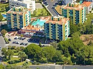 Parque Amendoeiras Aparthotel 2*