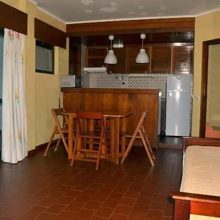 Aparthotel Parque Amendoeiras 2*