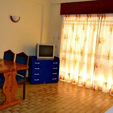 Aparthotel Parque Amendoeiras