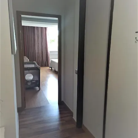 杏仁公园酒店 2*